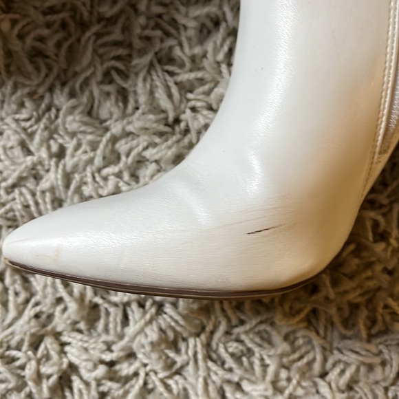 Short white heeled booties - Picture 4 of 5